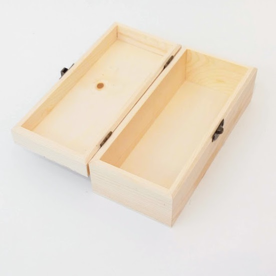 Caja de madera de 24.6 x 16.5 x 6.9 Cms